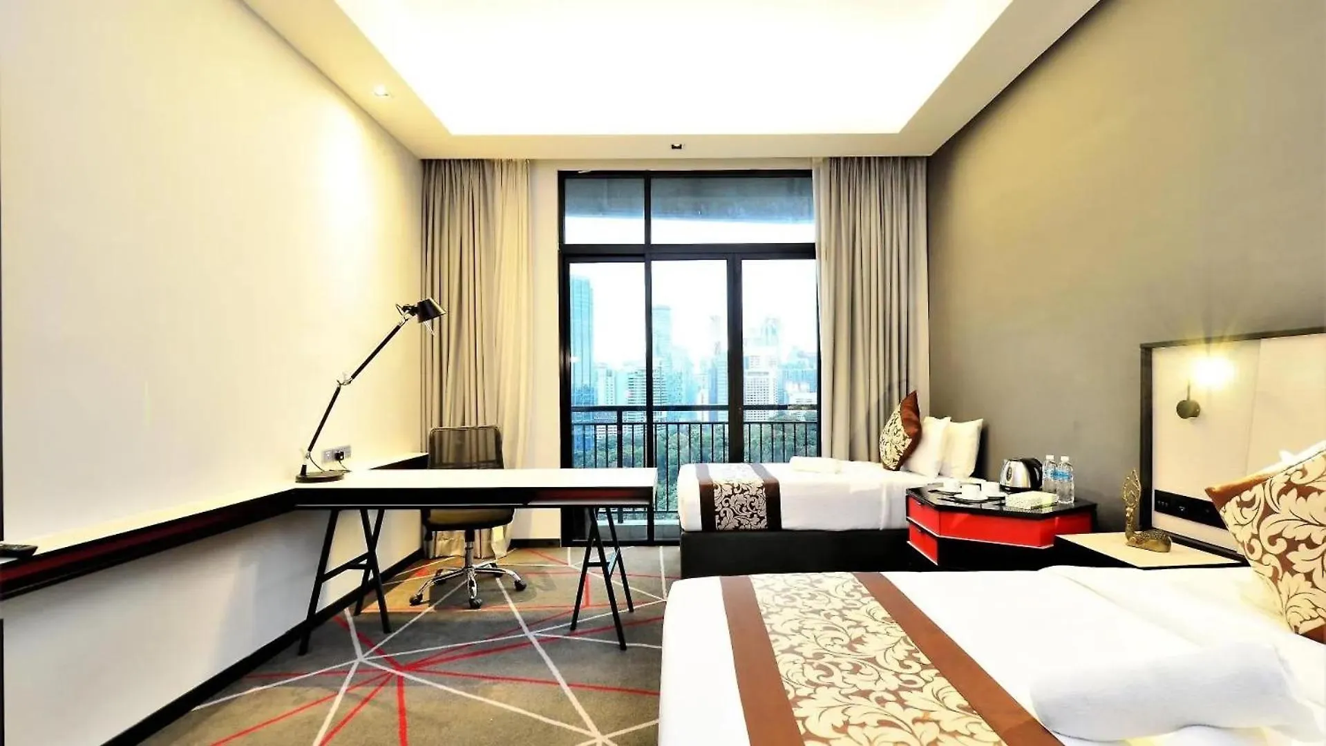 Red M101 Dang Wangi By Oak Tree Hotel Kuala Lumpur Malaysia